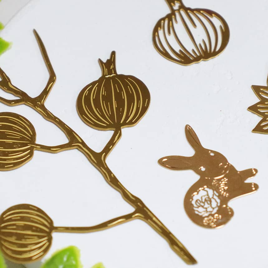 半刻鏤空效果飾品 - MicroMetal | Precision Metal Etching Manufacturer