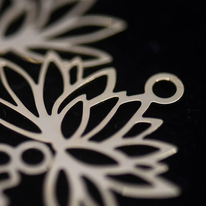 電金吊飾 07 - MicroMetal | Precision Metal Etching Manufacturer